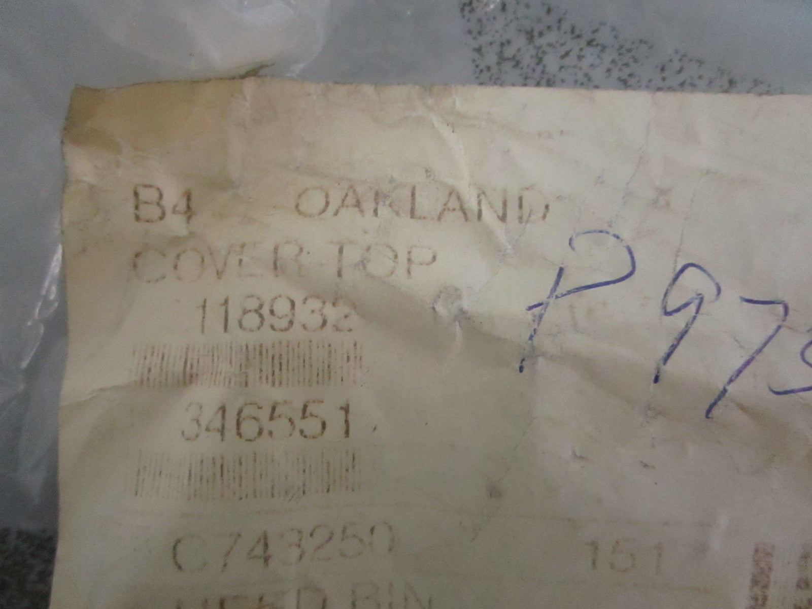 NEW OEM 118932 Crown Cover 0820