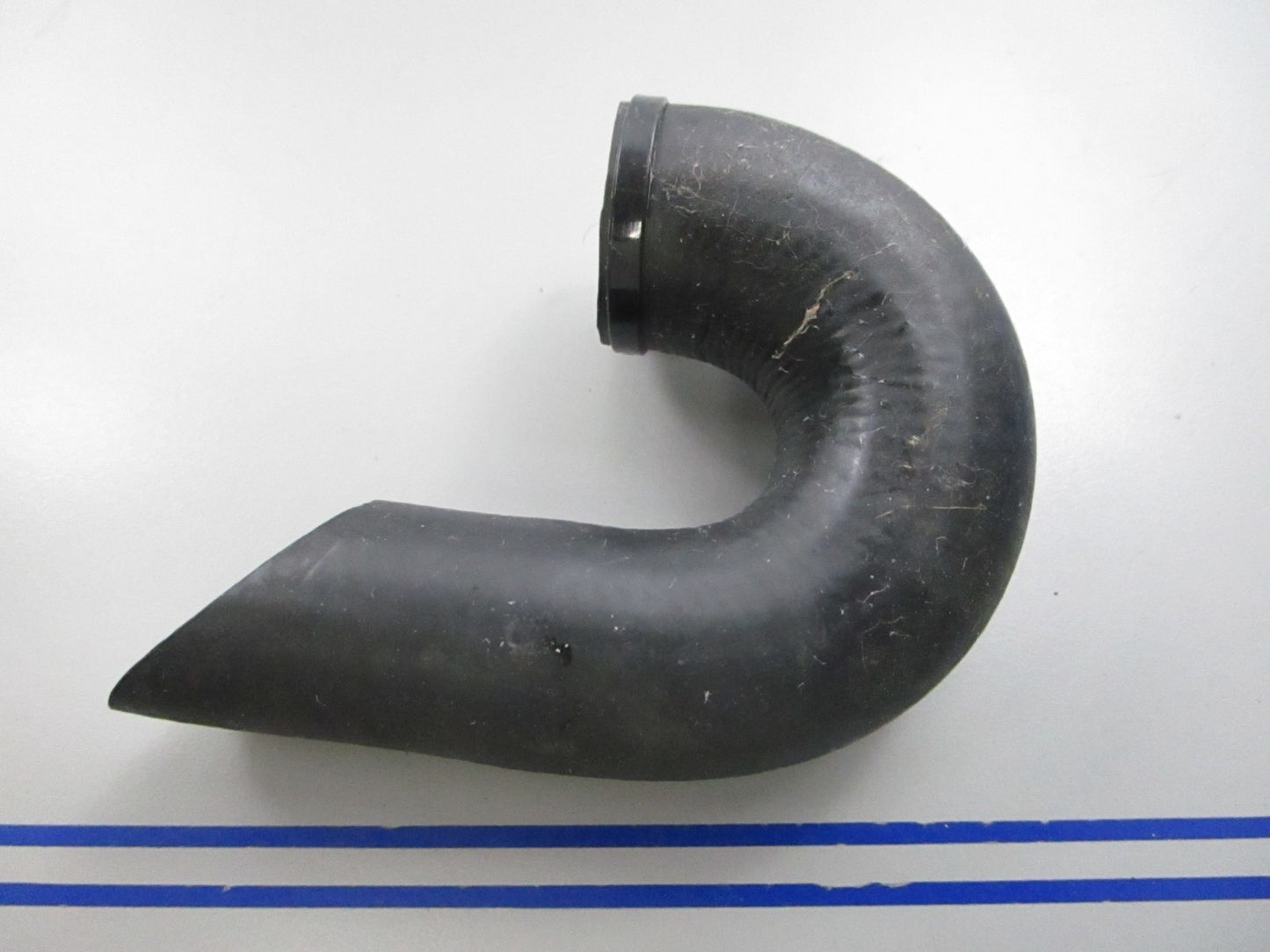 NEW OEM 351579 0351579 OMC Johnson Evinrude Hose 0810