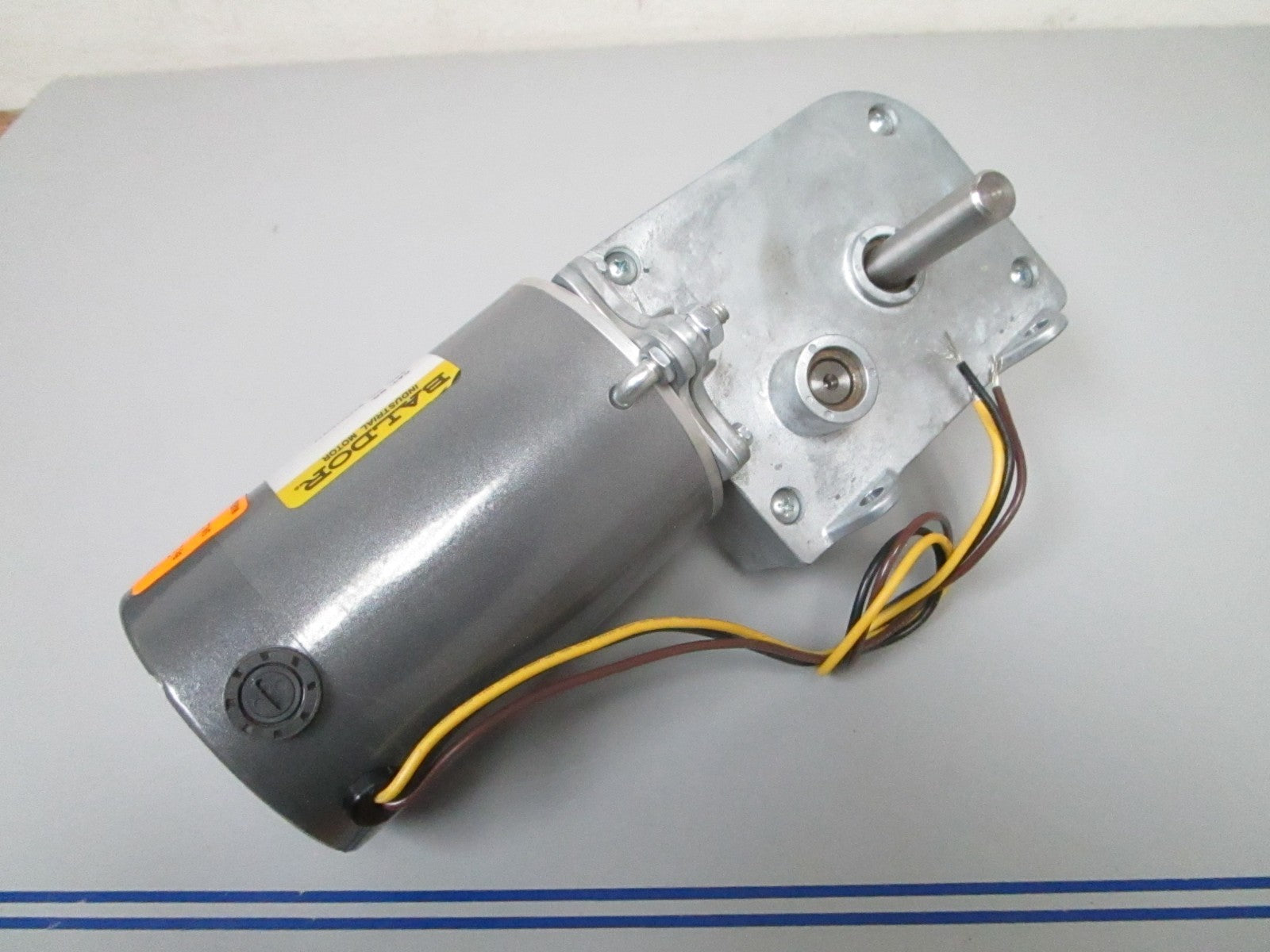 *NEW OEM* 0720 Baldor 115V 6.3AMP 8700RPM .44hp Industrial Motor 23A505Z219