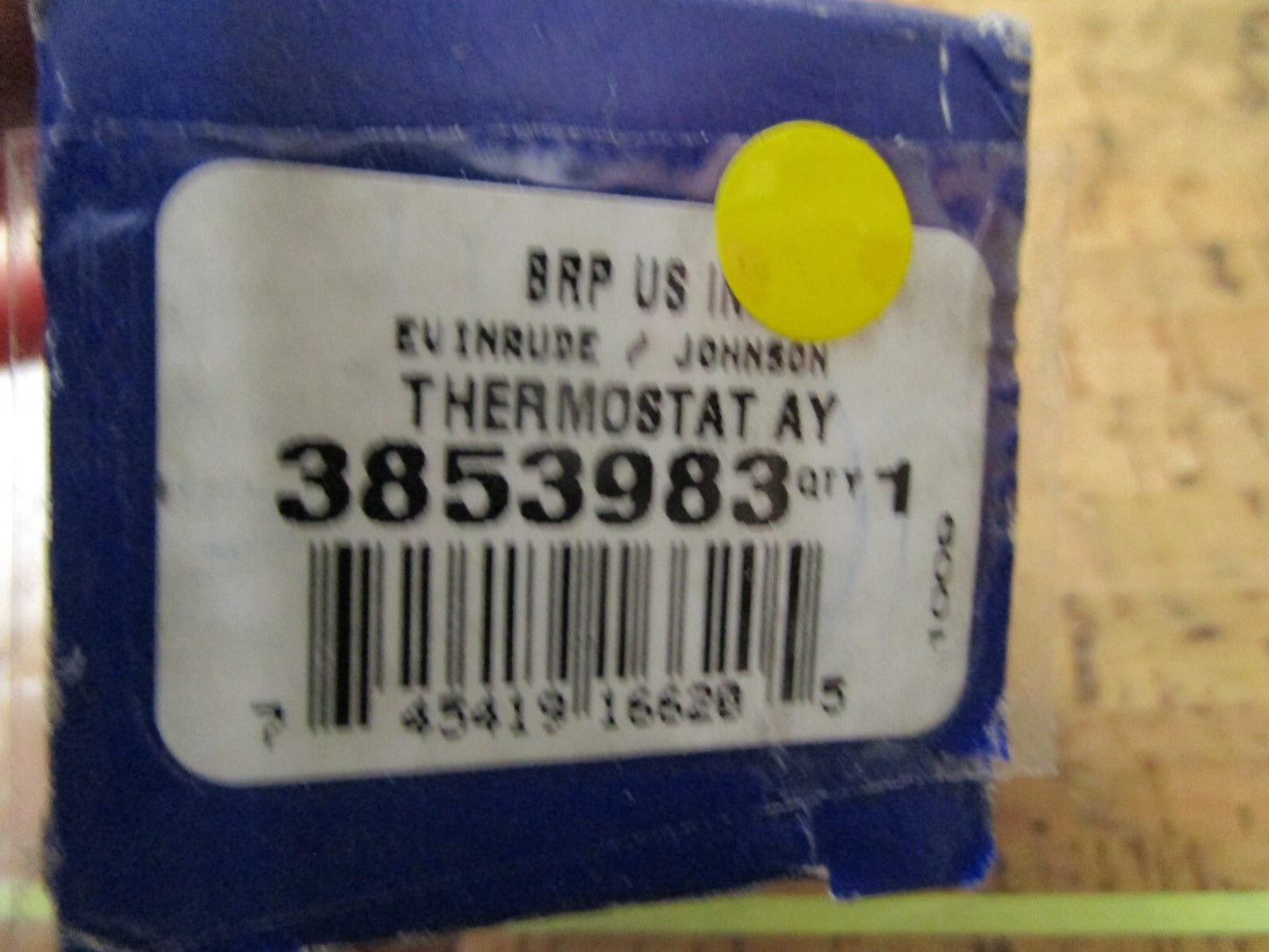 *NEW OEM* 0810 OMC Johnson Evinrude Thermostat Assembly 3853983