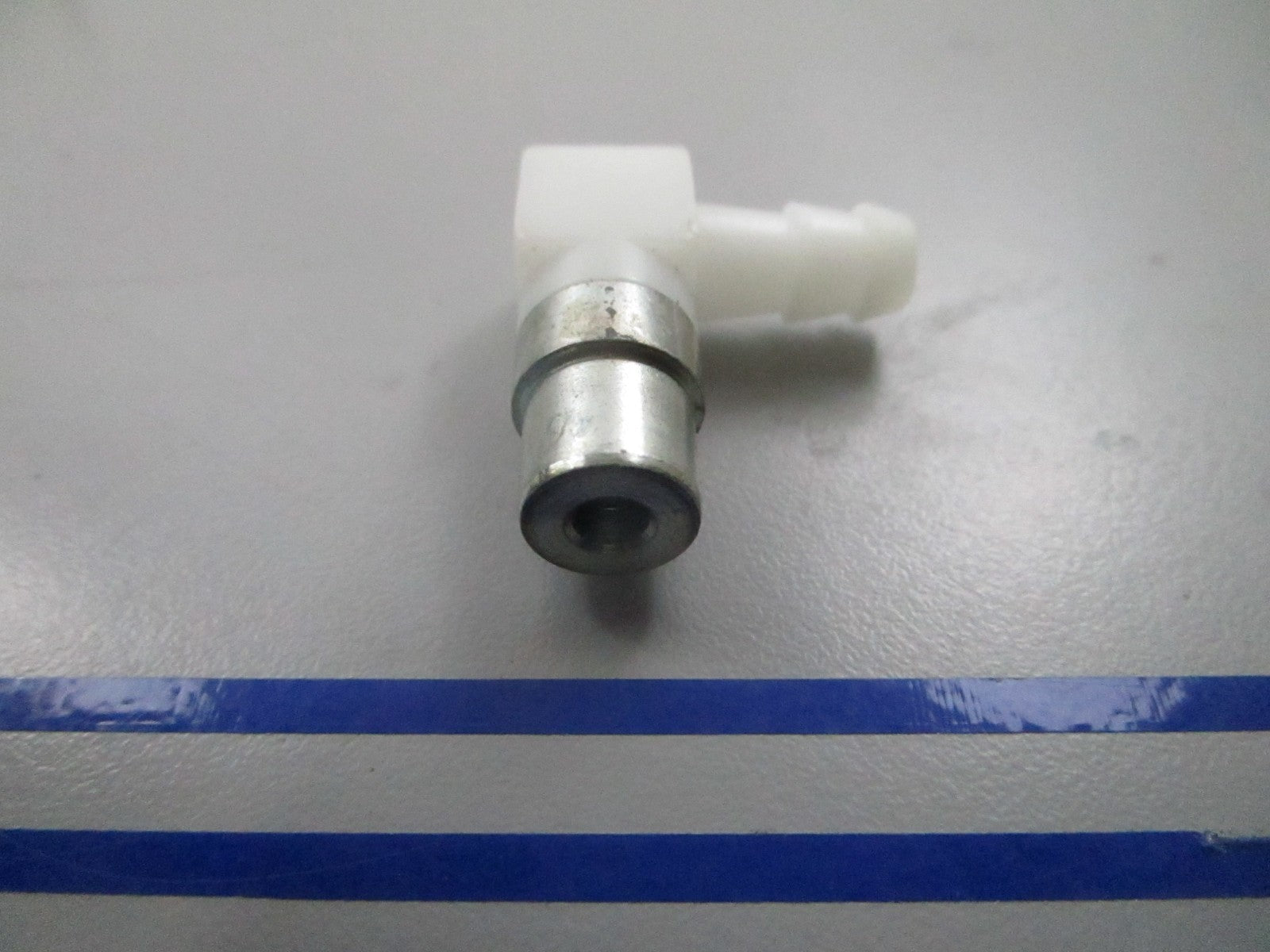 *NEW OEM* 0810 Tecumseh Fuel Fitting 631807