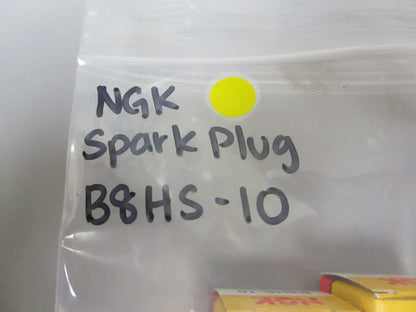 *NEW* 0750 NGK   SPARK PLUG B8HS-10