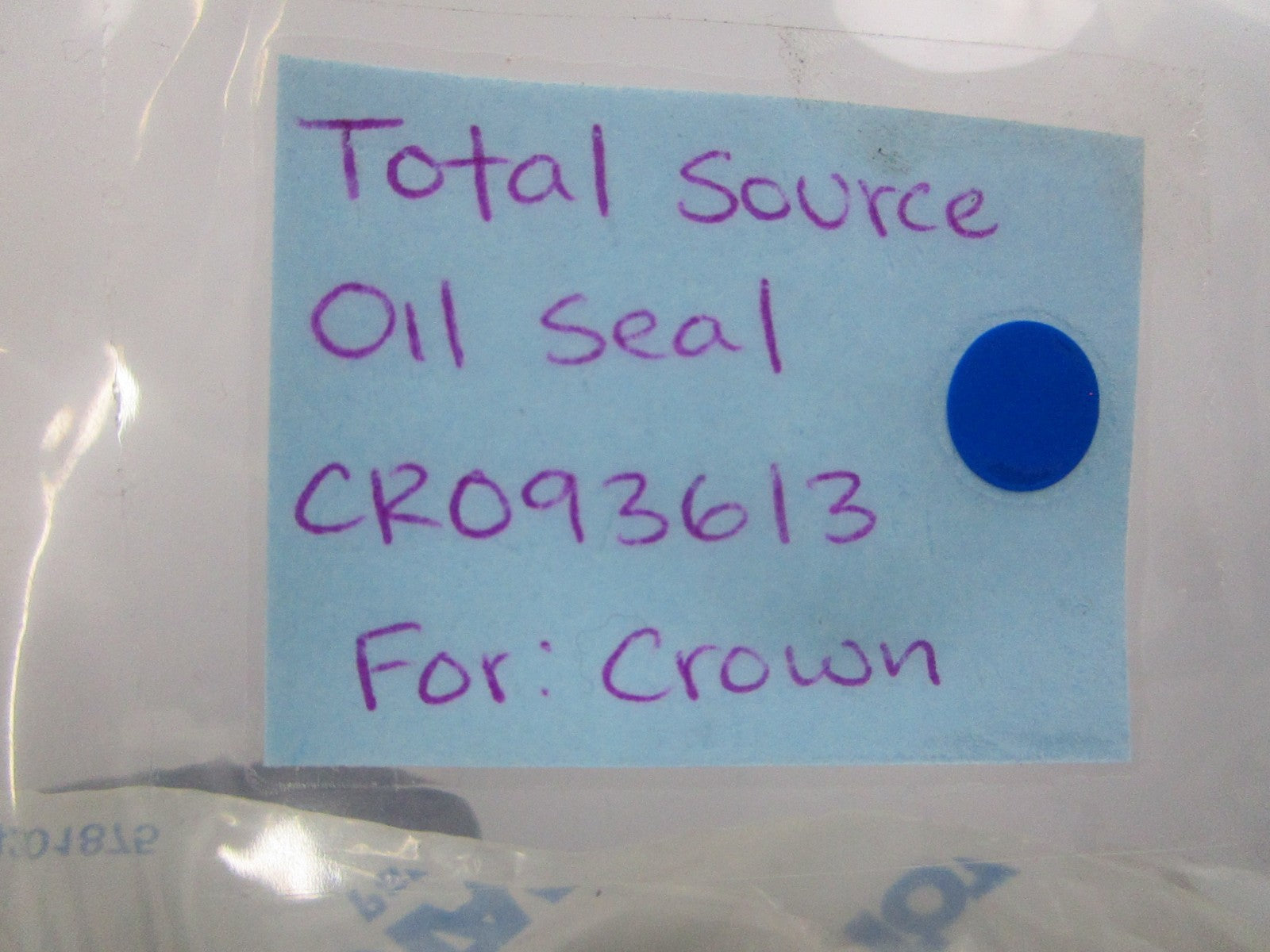NEW (LOT OF 2) CR093613 For: Crown Total Source Oil Seal 0810