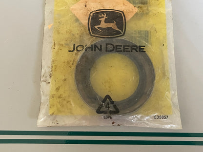 John Deere M91399 NEW OEM Spindle Hub Seal 655 755 855 Fairway Mower NOS 0720
