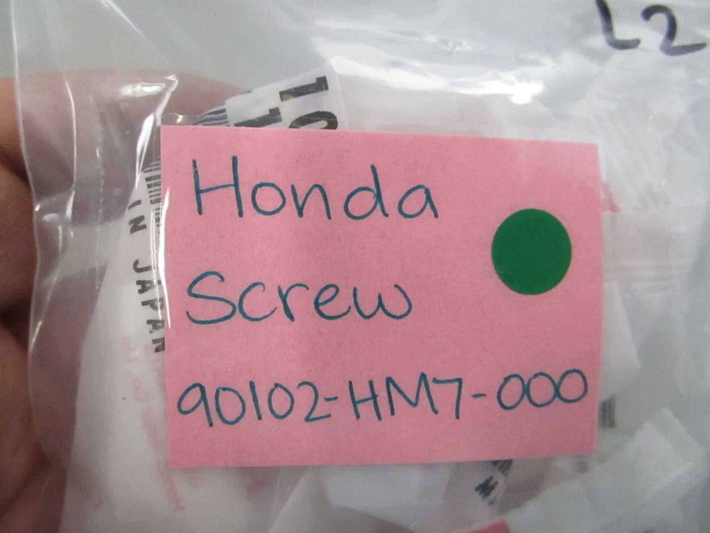 NEW OEM (LOT OF 2) 90102-HM7-000 Honda Screw 0810