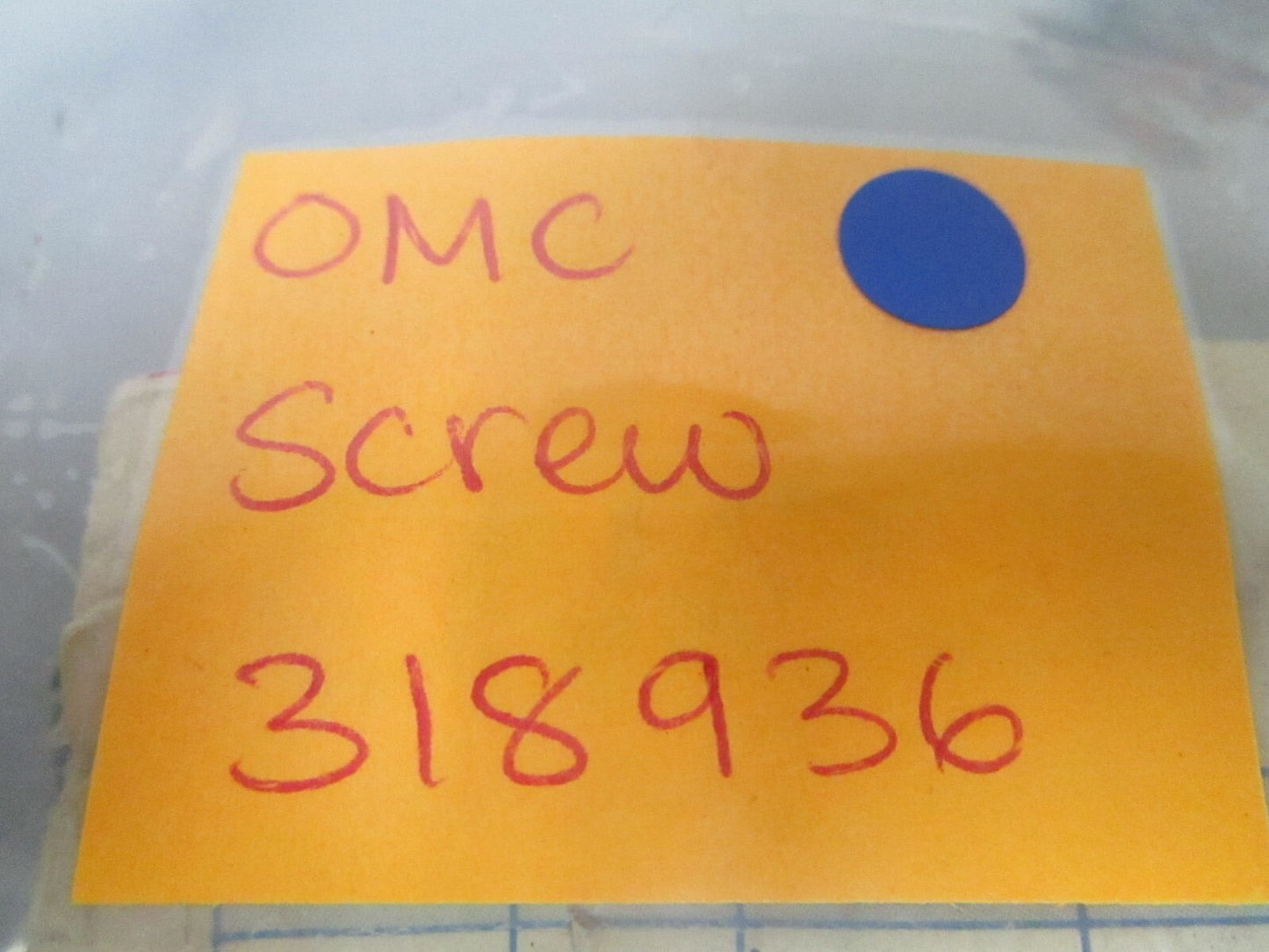 *NEW OEM* 0810 OMC Johnson Evinrude Screw 318936 0318936