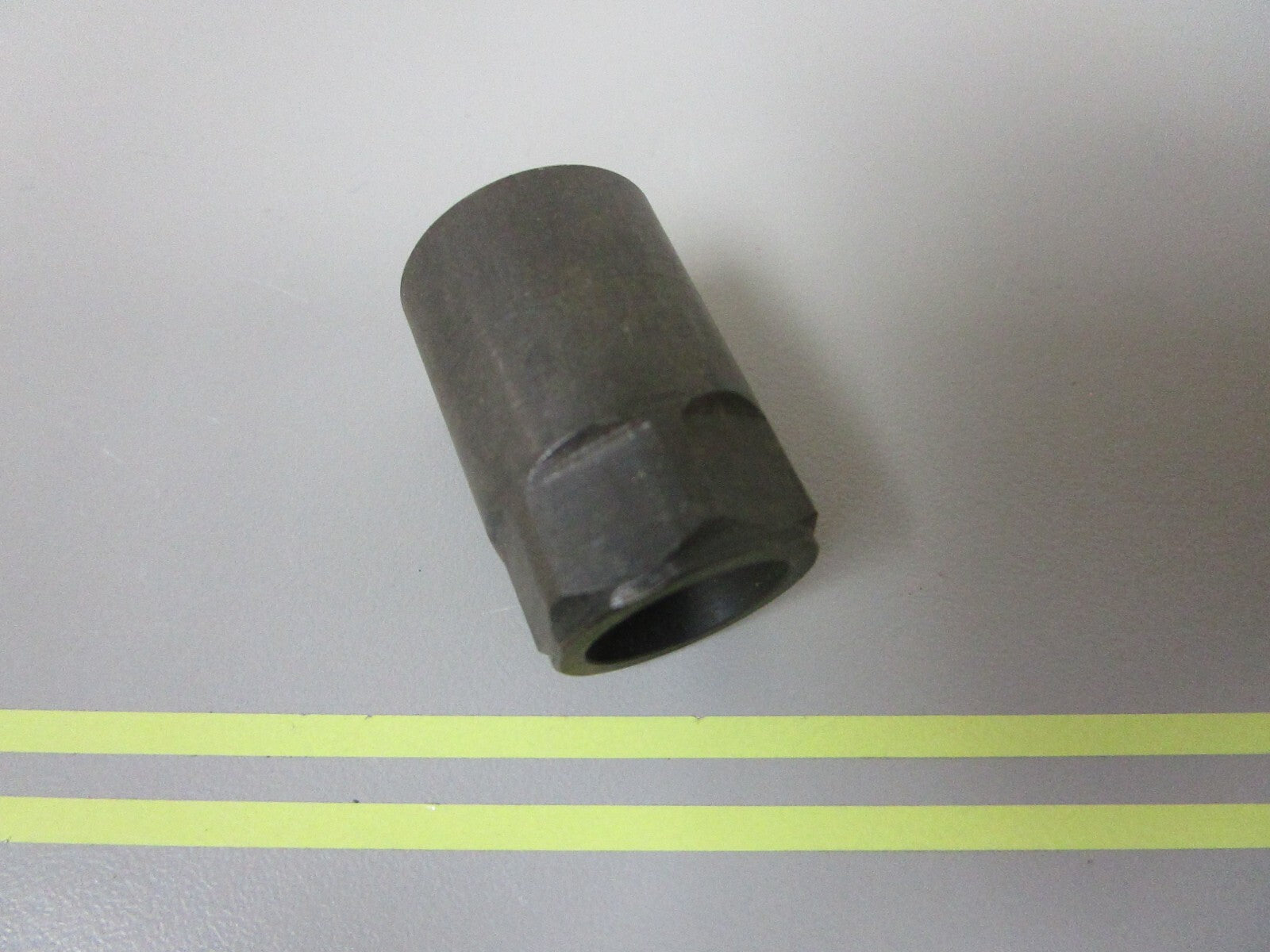 *NEW OEM* 0810 Volvo Penta Nut 844340