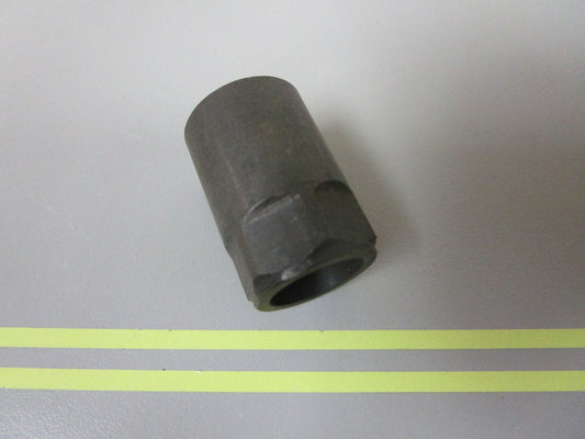 *NEW OEM* 0810 Volvo Penta Nut 844340
