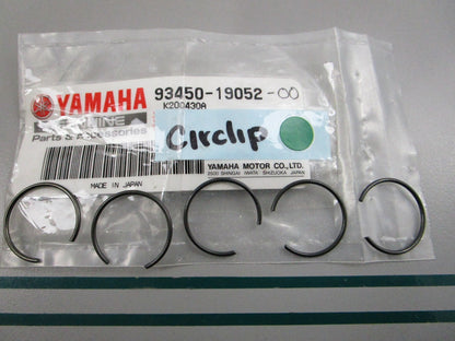 NEW OEM (LOT OF 5) 93450-19052-00 Yamaha Circlip 0810