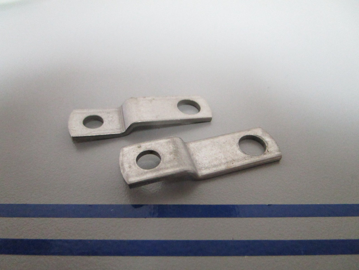 NEW OEM (LOT OF 2) 205041 0205041 OMC Johnson Evinrude Retainer 0810