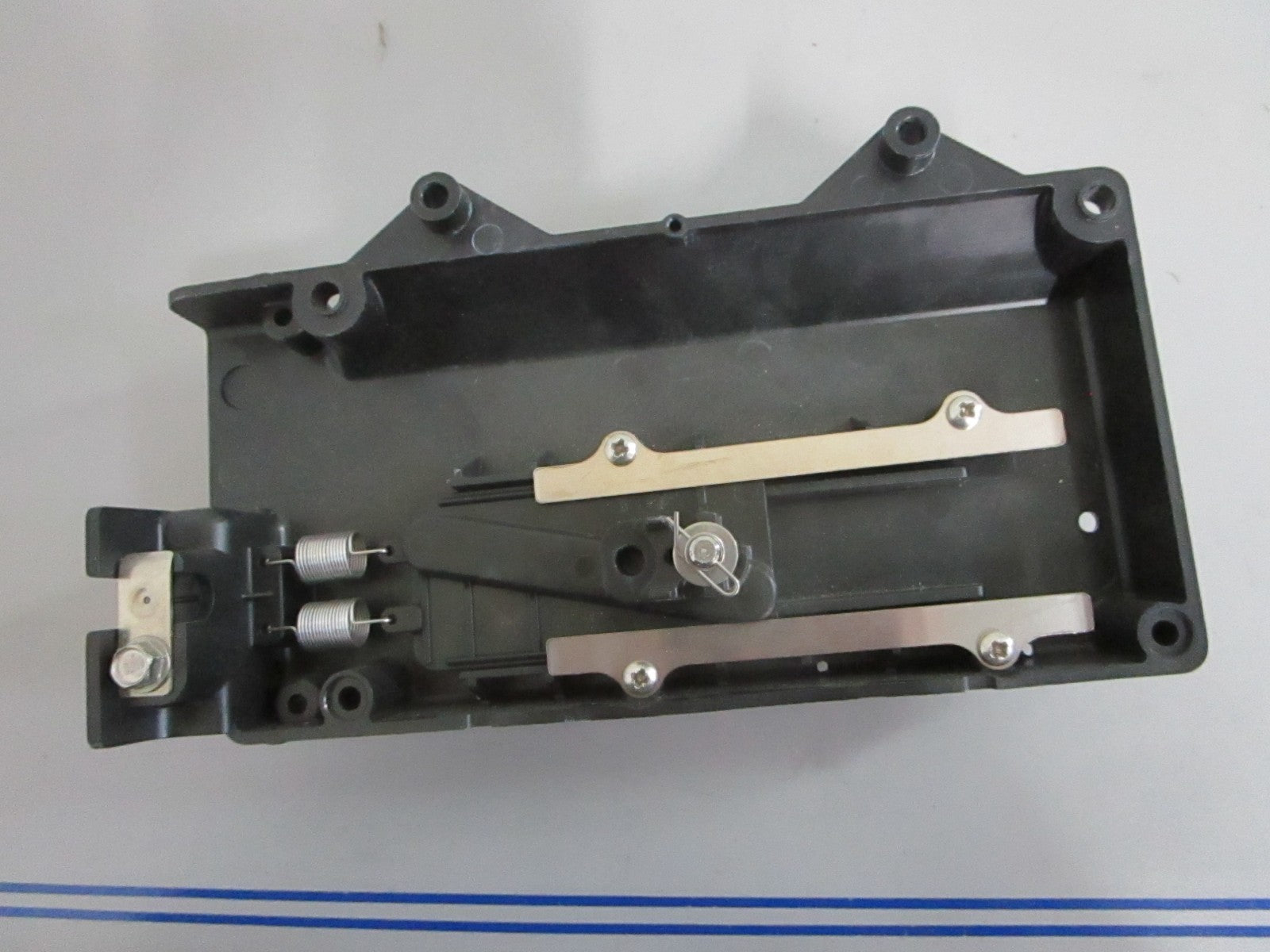NEW OEM 5008959 OMC Johnson Evinrude Shift & Throttle Housing Assy 0820