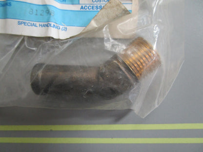 *NEW OEM* 0810 Volvo Penta Elbow Nipple 941534