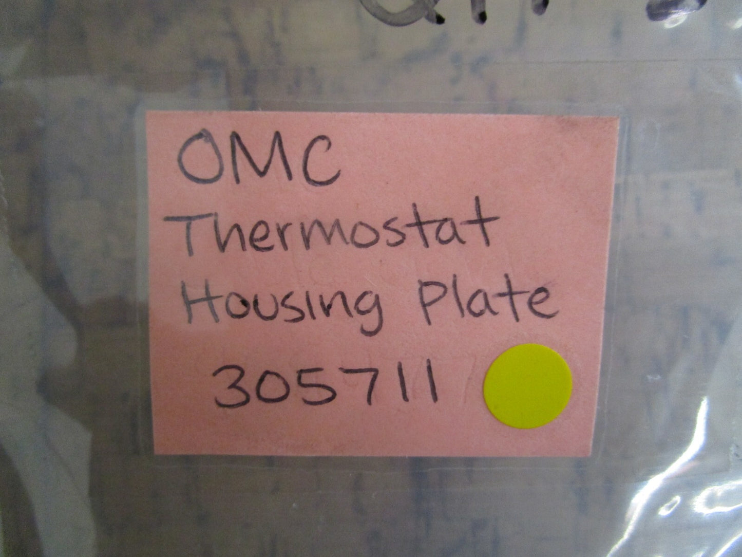 *NEW OEM* 0810 OMC Johnson Evinrude Thermostat Housing Plate 305711 0305711