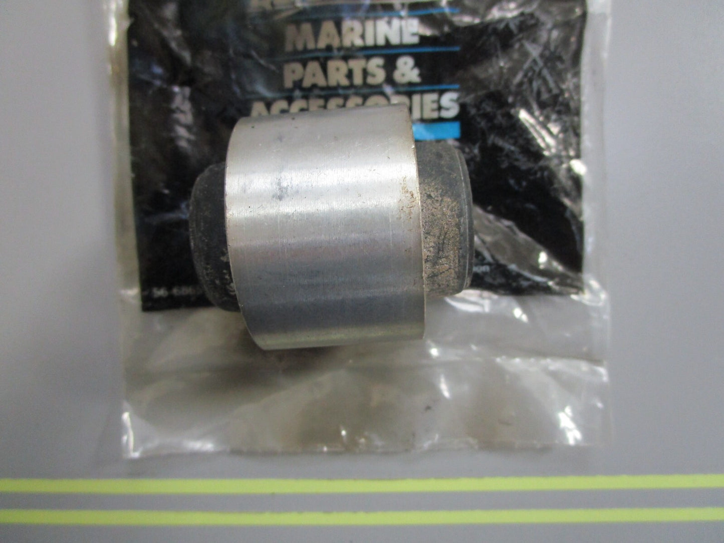 *NEW OEM* 0810 Mercury Quicksilver Mount 32832