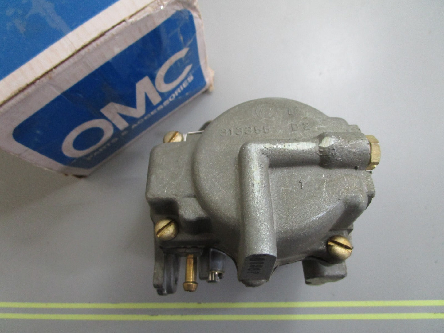 *NEW OEM* 0820 OMC Johnson Evinrude 70 75HP Carburetor Ay 393196 0393196