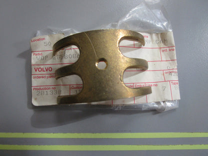 *NEW OEM* 0820 Volvo Penta Pump Cam 3858086