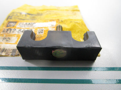 NEW OEM 112-8447 CAT Clamp 0810