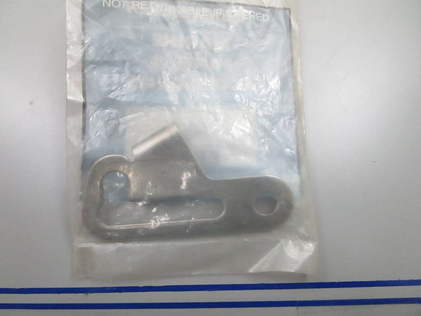 *NEW OEM* 0810 Mercury Quicksilver Port Tilt Stop 820527
