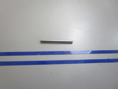 *NEW OEM* 0810 OMC Johnson Evinrude Roll Pin 909357 0909357
