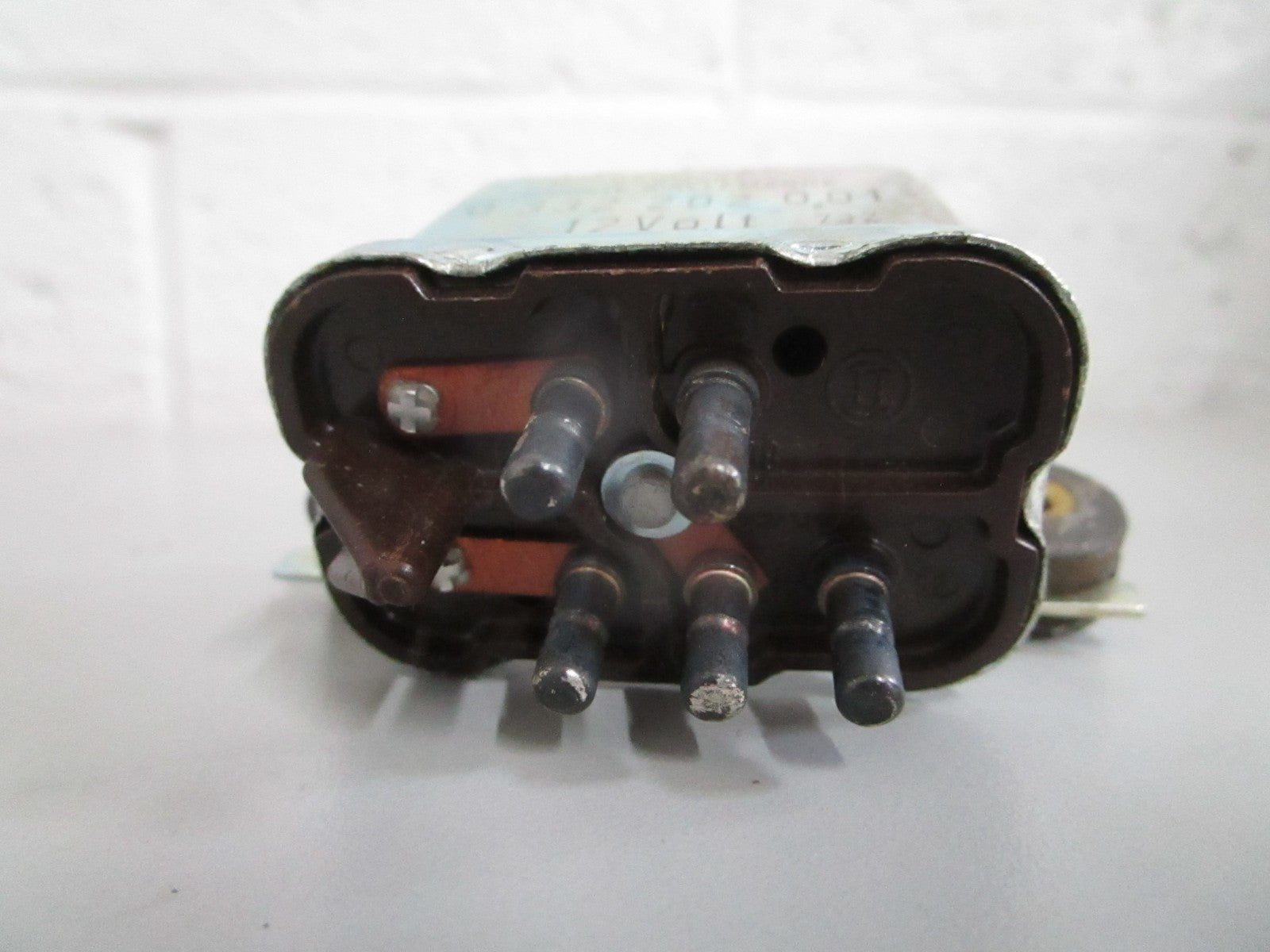 NEW OEM 0005425919 0332202001 Mercedes-Benz Relay 0820
