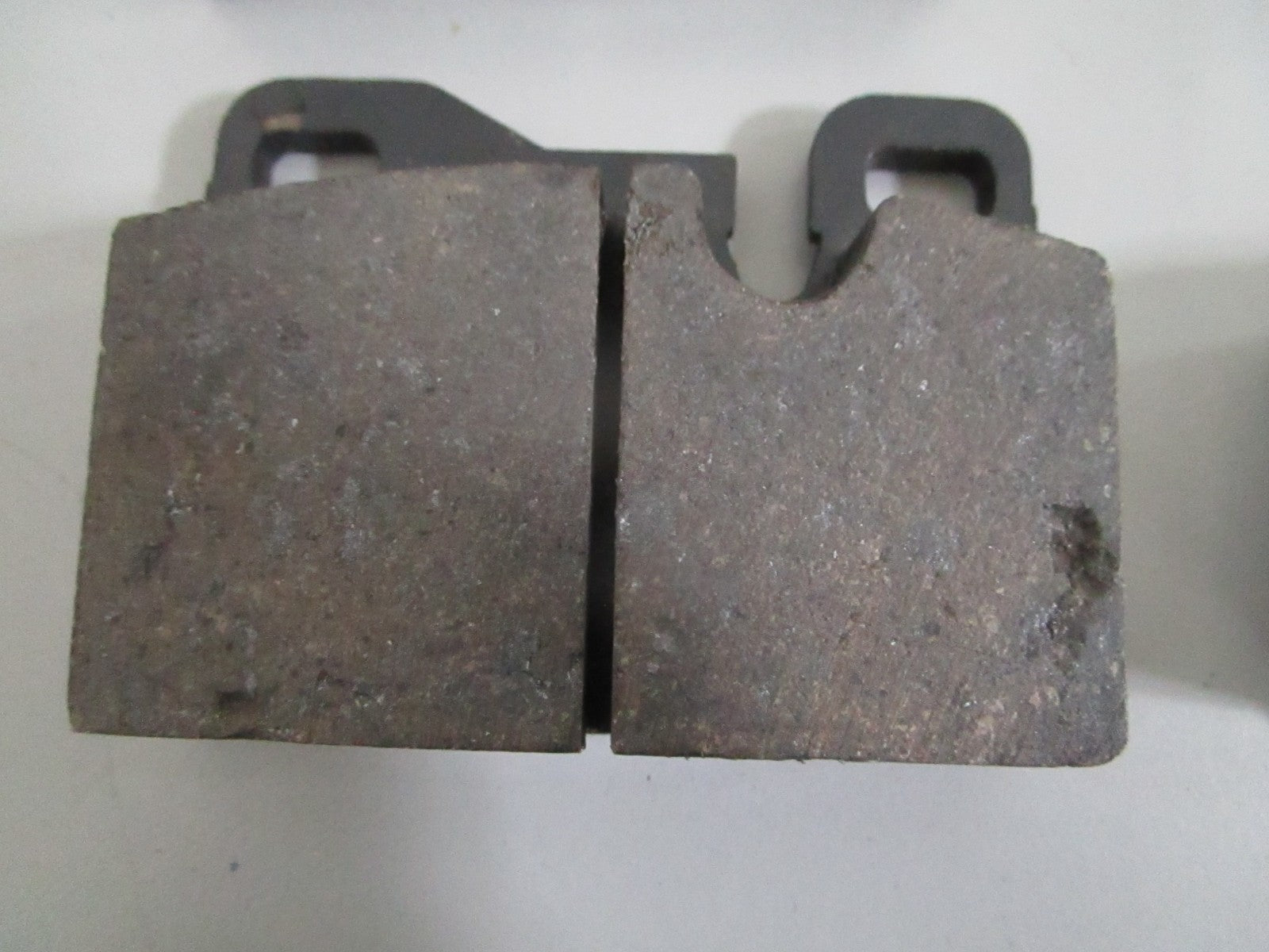 NEW OEM 92835294200 Porsche Jurid Brake Pad Set 0820