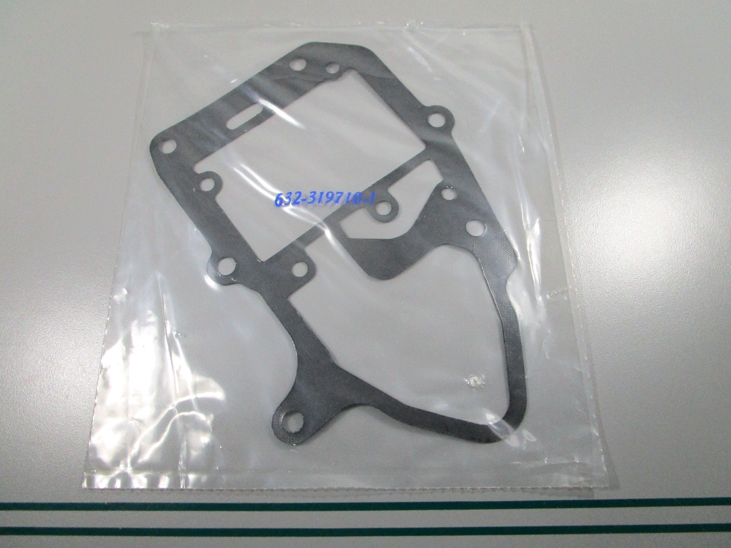 NEW OEM 319710 0319710 OMC Johnson Evinrude Gasket 0810