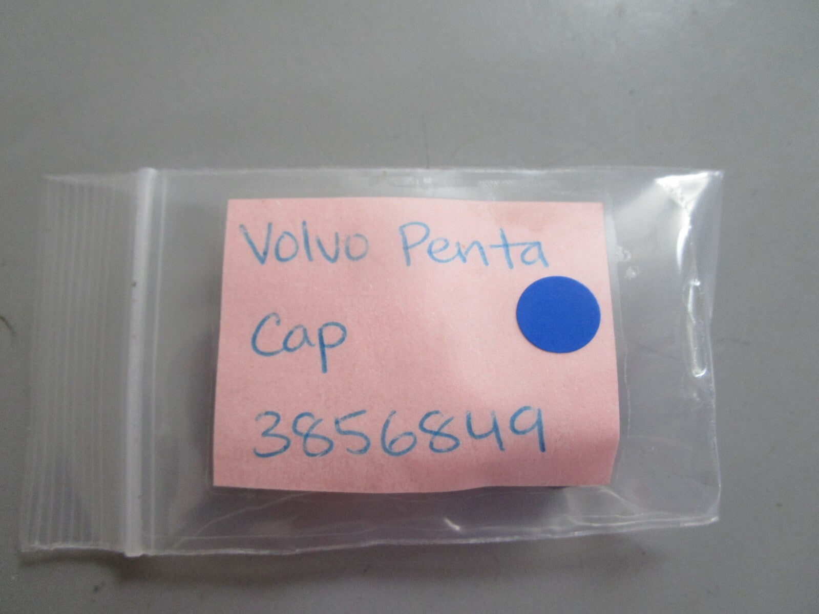 *NEW OEM* 0810 Volvo Penta Cap 3856849