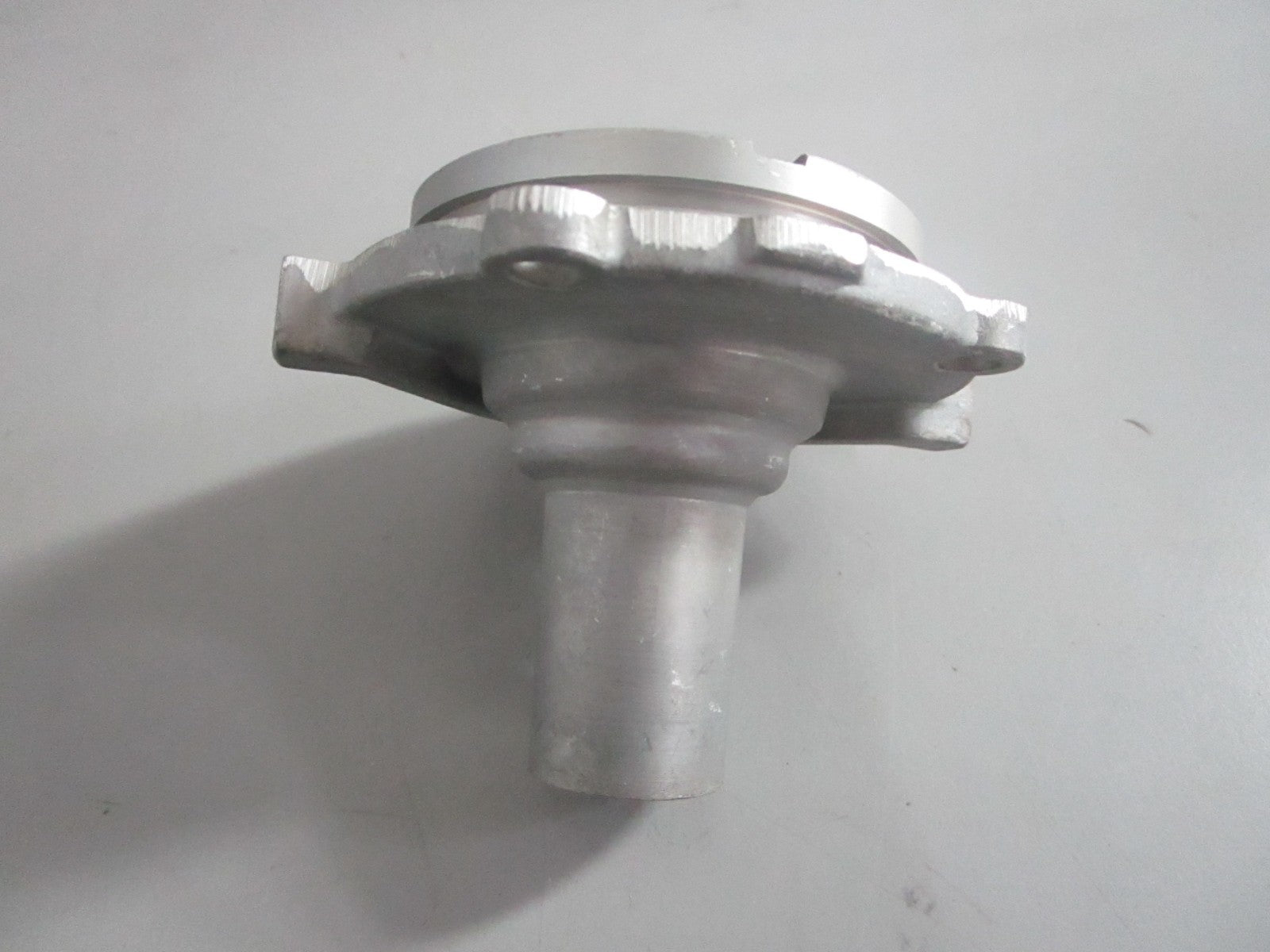 NEW OEM 663-15359-01-94 Yamaha Oil Seal Housing 0820