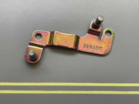 *NEW OEM* 0810 OMC Johnson Evinrude Lever & Pin Assembly 3850217