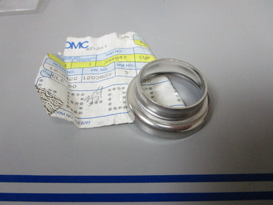 *NEW OEM* 0770 OMC Johnson Evinrude Cup 339847 0339847