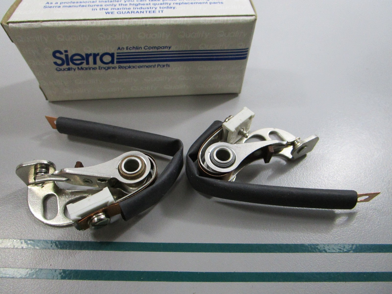 NEW (LOT OF 2) 18-5314 Replaces: 391-5090 382135 Sierra Contact Set 0810