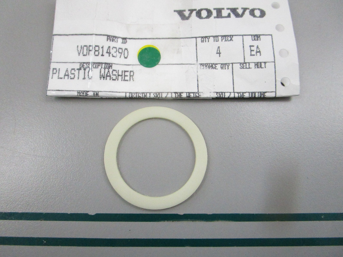 NEW OEM 814390 Volvo Penta Washer 0810