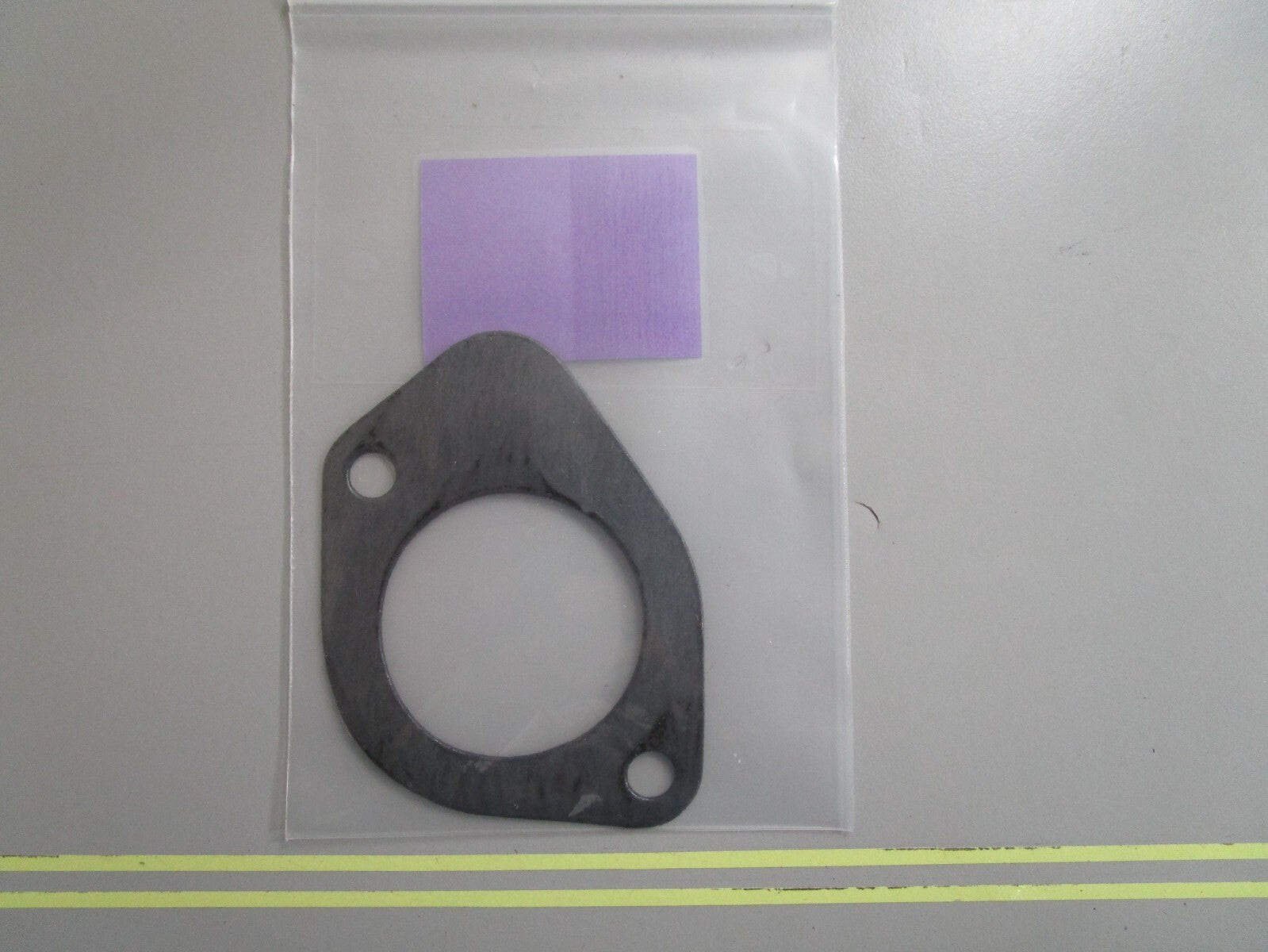 *NEW OEM* 0810 OMC Johnson Evinrude Gasket 908729 0908729