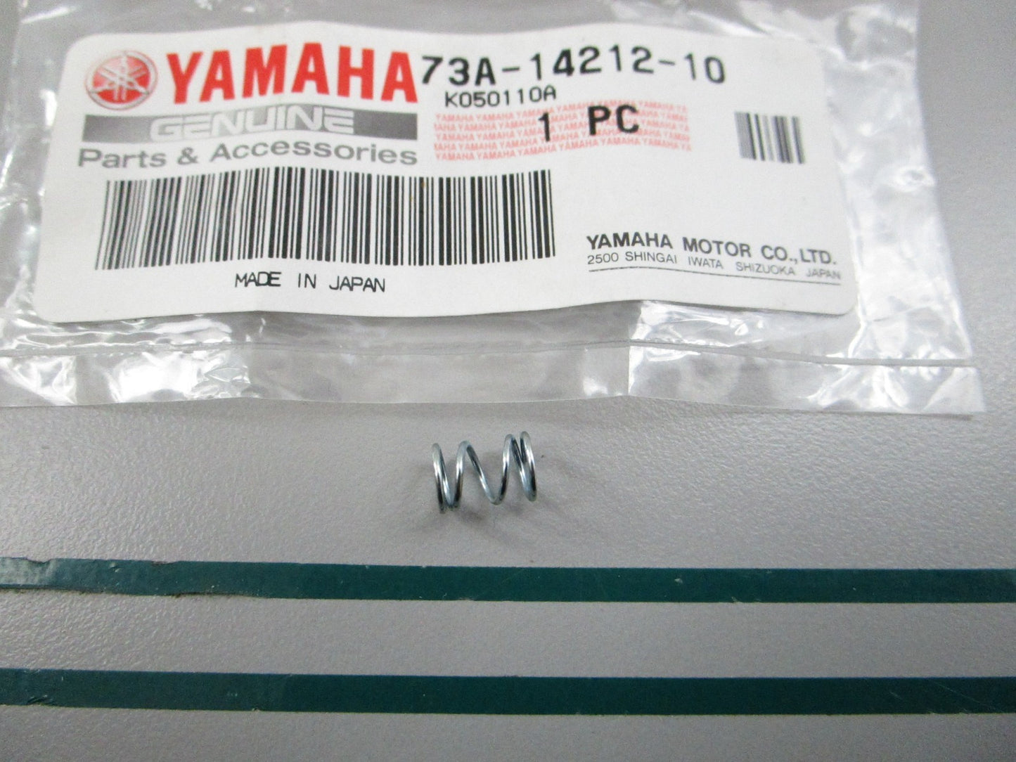 NEW OEM 73A-14212-10-00 Yamaha Spring 0810