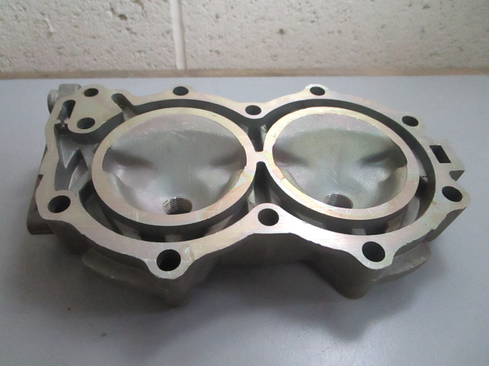 *NEW OEM* 0820 OMC Johnson Evinrude Cylinder Head 383535 0383535