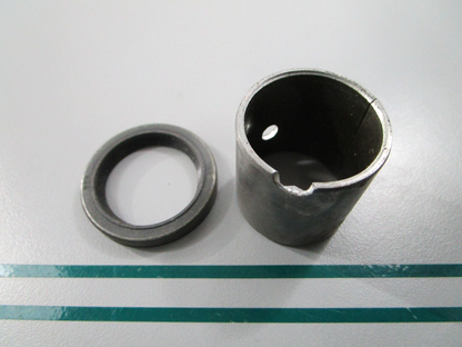 NEW OEM 295962 Briggs & Stratton Bushing/Seal Kit 0810