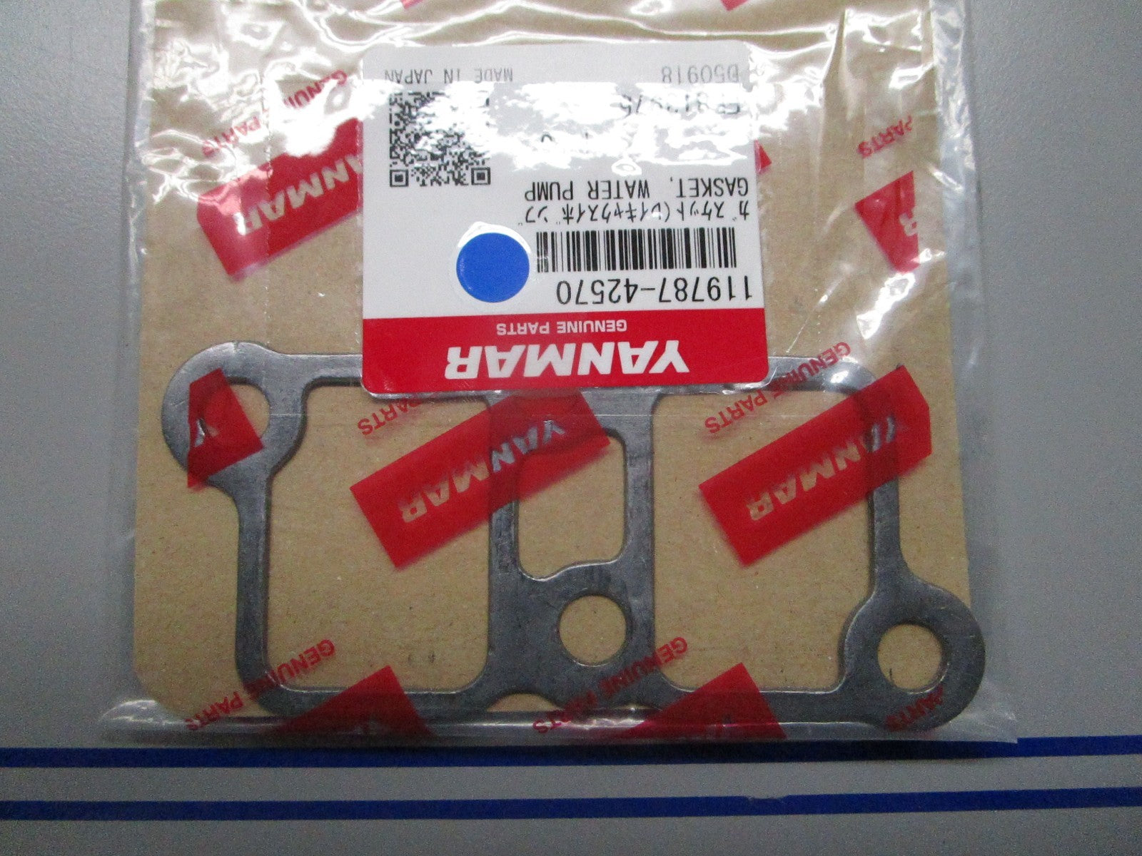 *NEW OEM* 0810 Yanmar Water Pump Gasket 119787-42570