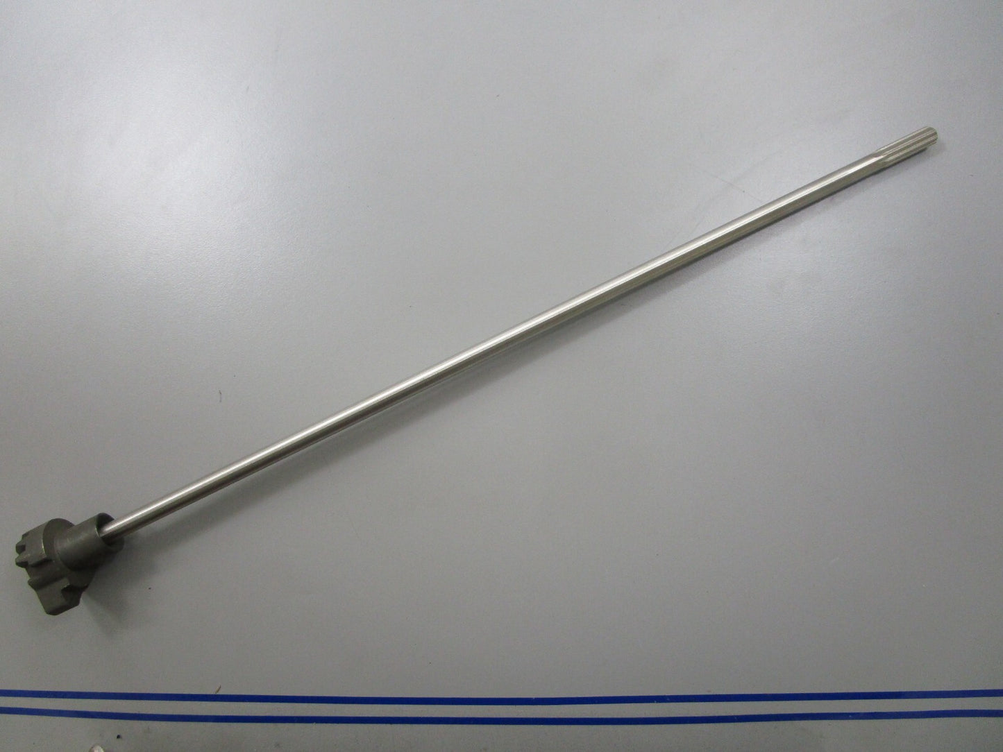 *NEW OEM* 0810 Mercury Quicksilver Shaft & Gear Assembly 61009A1