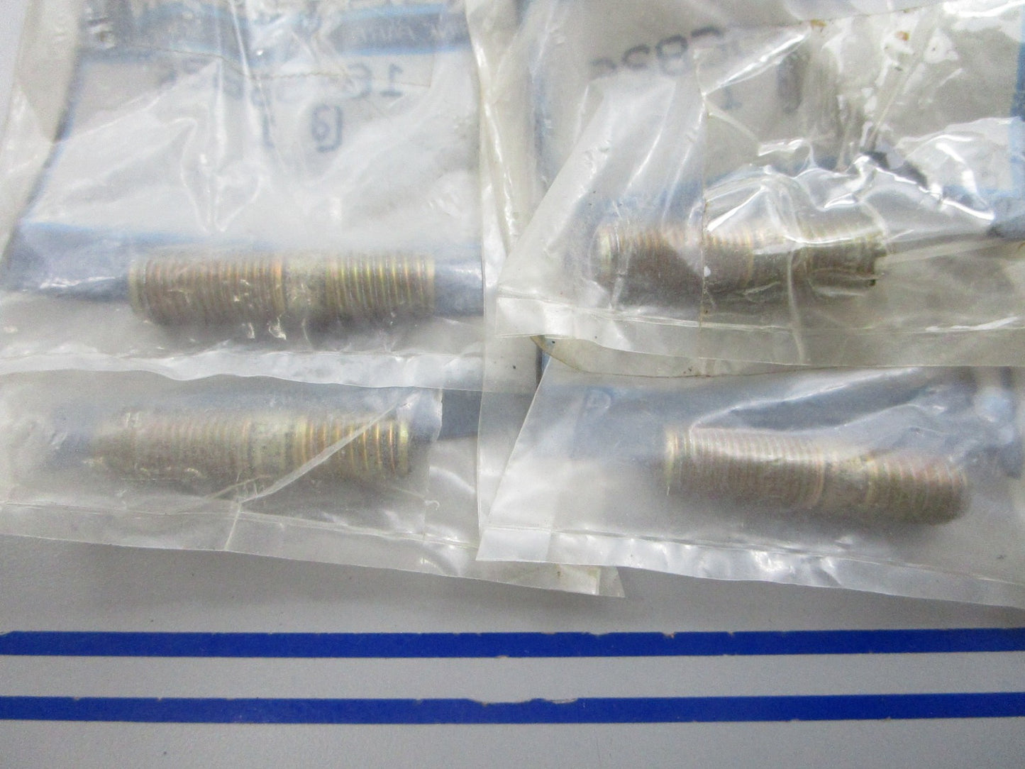 NEW OEM (LOT OF 4) 16-56826 Mercury Quicksilver Stud 0810