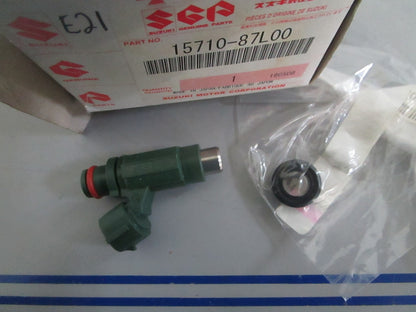 *NEW OEM* 0820 Suzuki Fuel Injector Assy 15710-87L00