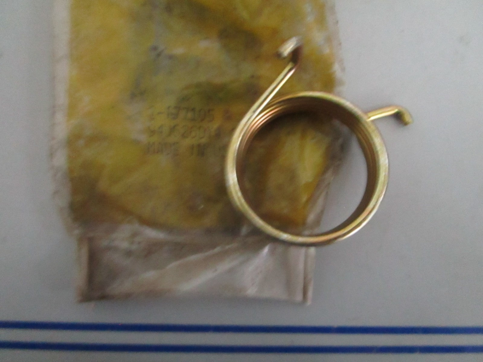 NEW OEM T77105 John Deere Spring 0820