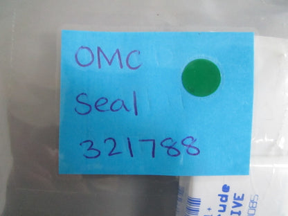 NEW OEM 321788 0321788 OMC Johnson Evinrude Seal 0820