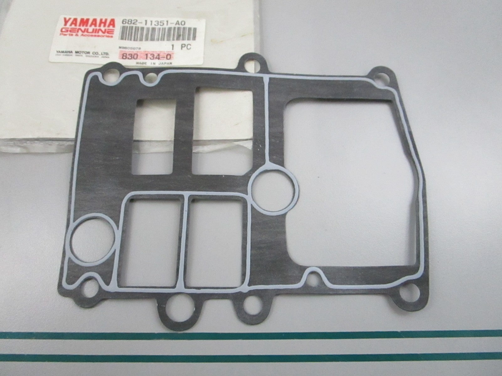 NEW OEM 682-11351-A0-00 Yamaha Gasket 0810