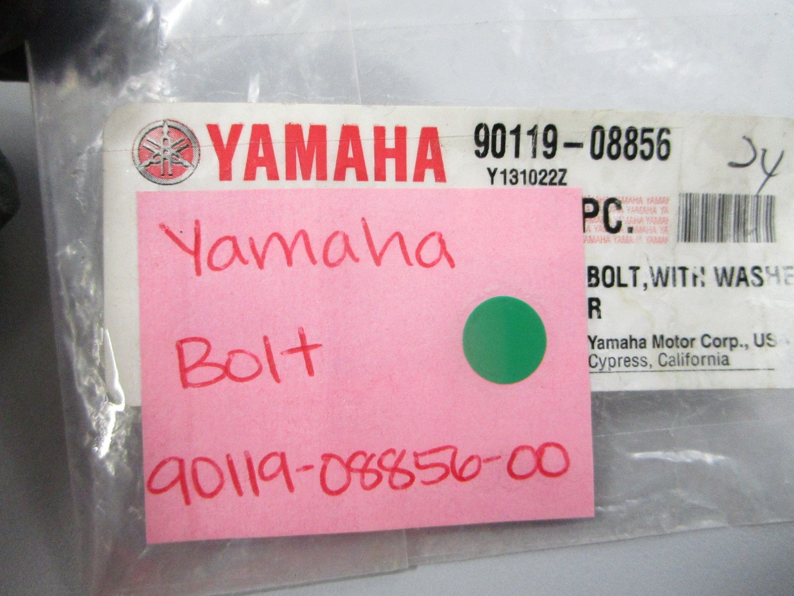 NEW OEM 90119-08856-00 Yamaha Bolt 0810