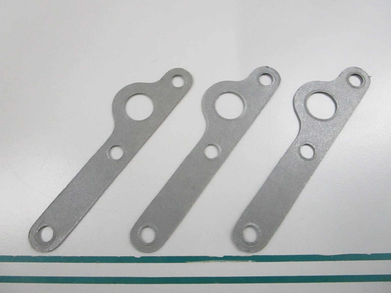 NEW OEM (LOT OF 3) 332999 0332999 OMC Johnson Evinrude Gasket 0810