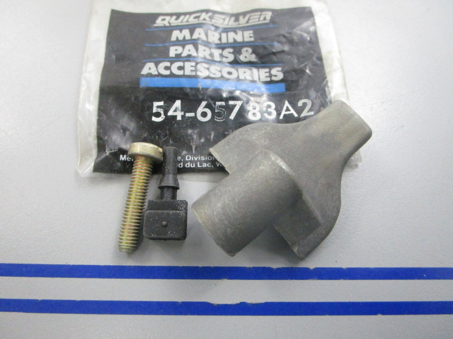 NEW OEM 54-65783A2 Mercury Quicksilver Clamp Assembly 0810