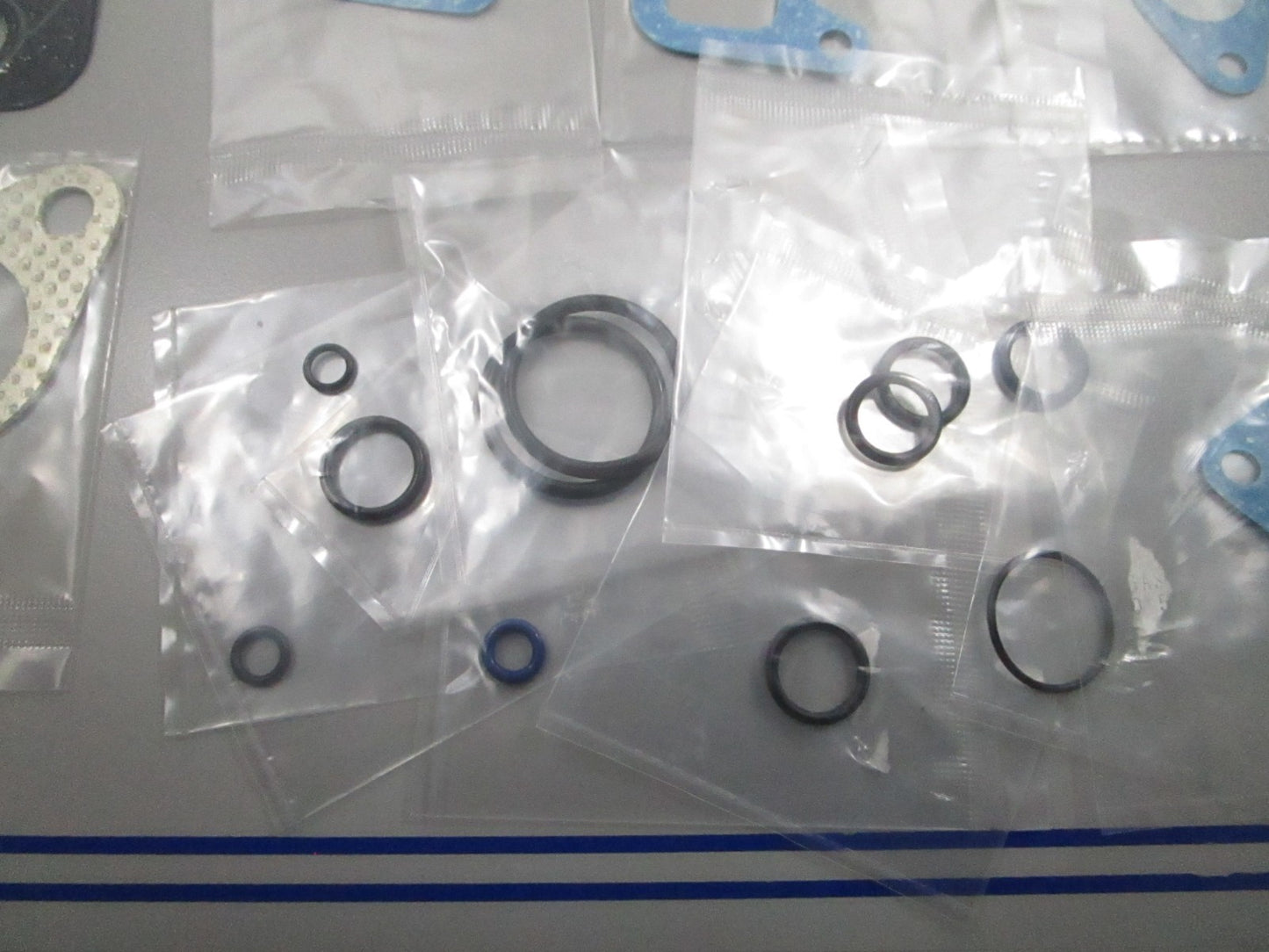 NEW OEM Onan 185-2313 Gasket Set 0720