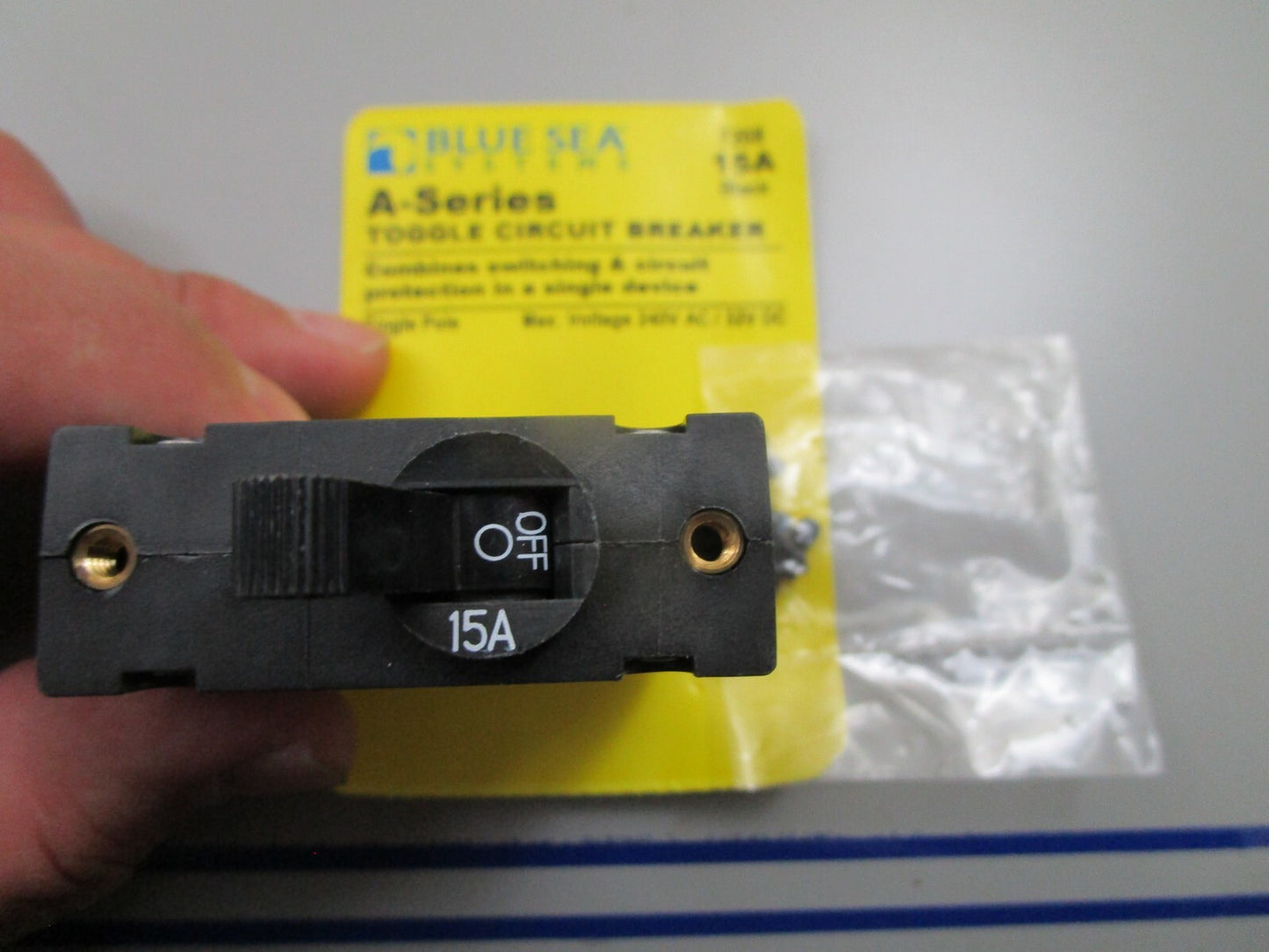 *NEW* 0810 Blue Sea 15A A-Series Circuit Breaker 7208
