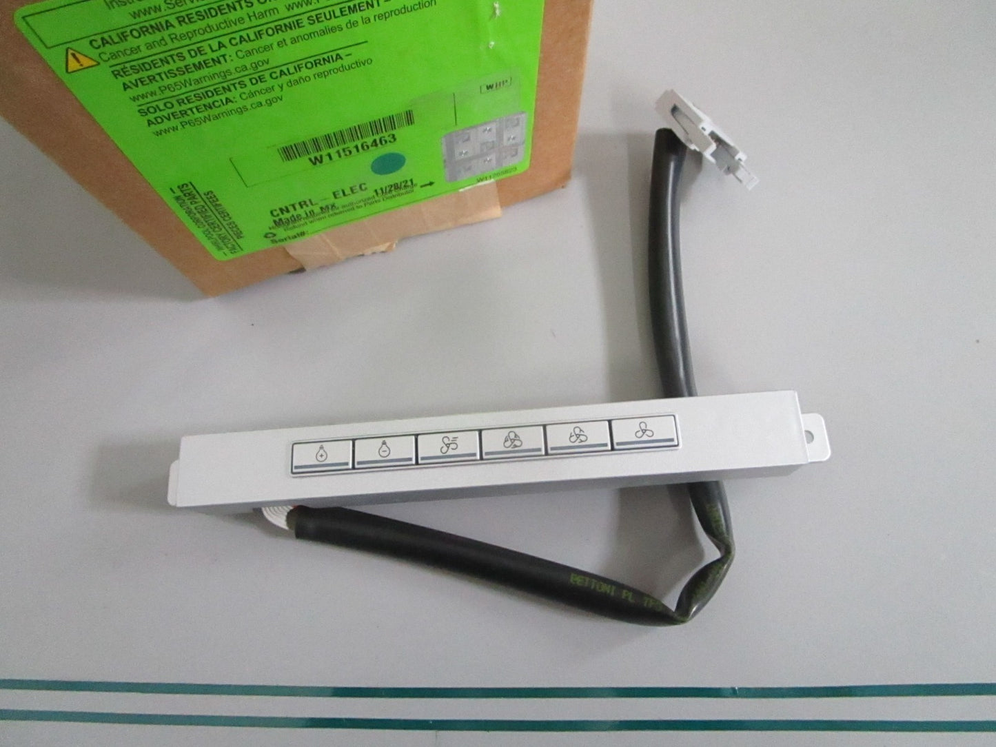 Whirlpool W11516463 NEW OEM Range Hood Slider Genuine Factory Part NOS Part 0820