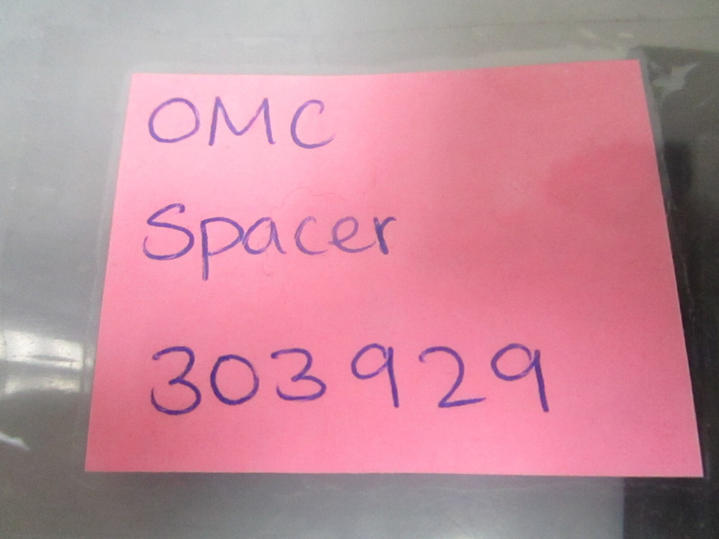 *NEW OEM* (LOT OF 2) 0810 OMC Johnson Evinrude Spacer 303929 0303929